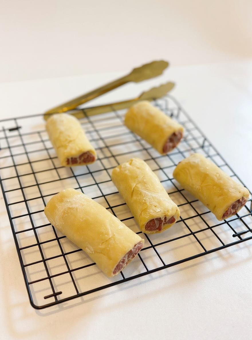 sausage rolls (Beef/Chicken)